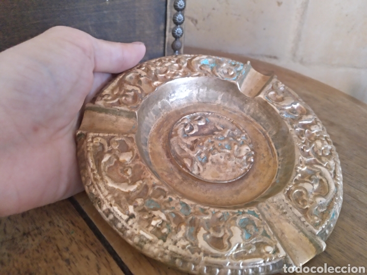 Ceniceros: -&- Cenicero en bronce