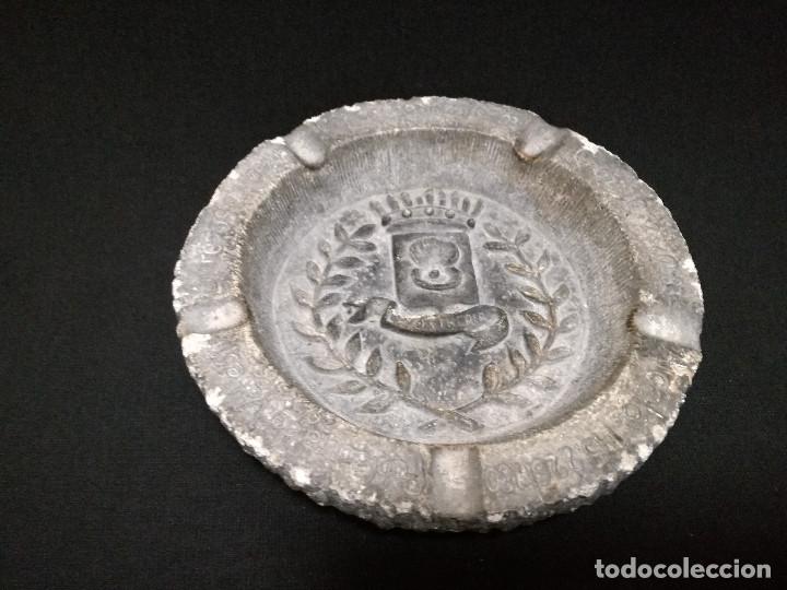 Cendriers: ANTIGUO CENICERO DE PIEDRA ARTIFICIAL - RESTAURANTE LA OSTRERIA MADRID