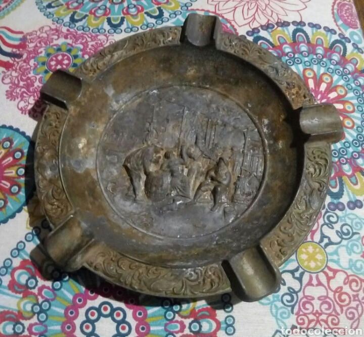 Gran Cenicero laton