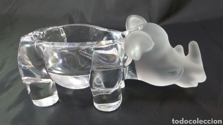Ceniceros: Cenicero de cristal forma rino estilo lalique