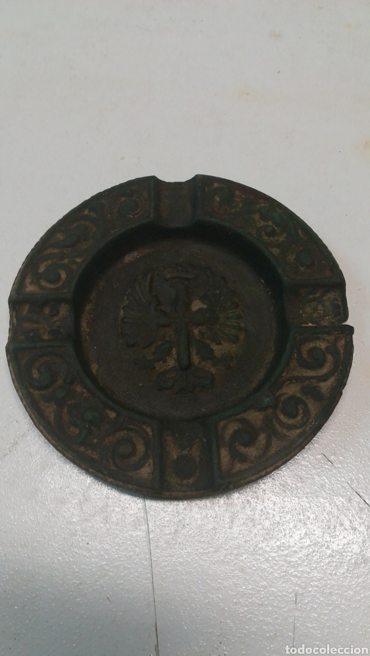Ceniceros: Cenicero militar - Foto 1