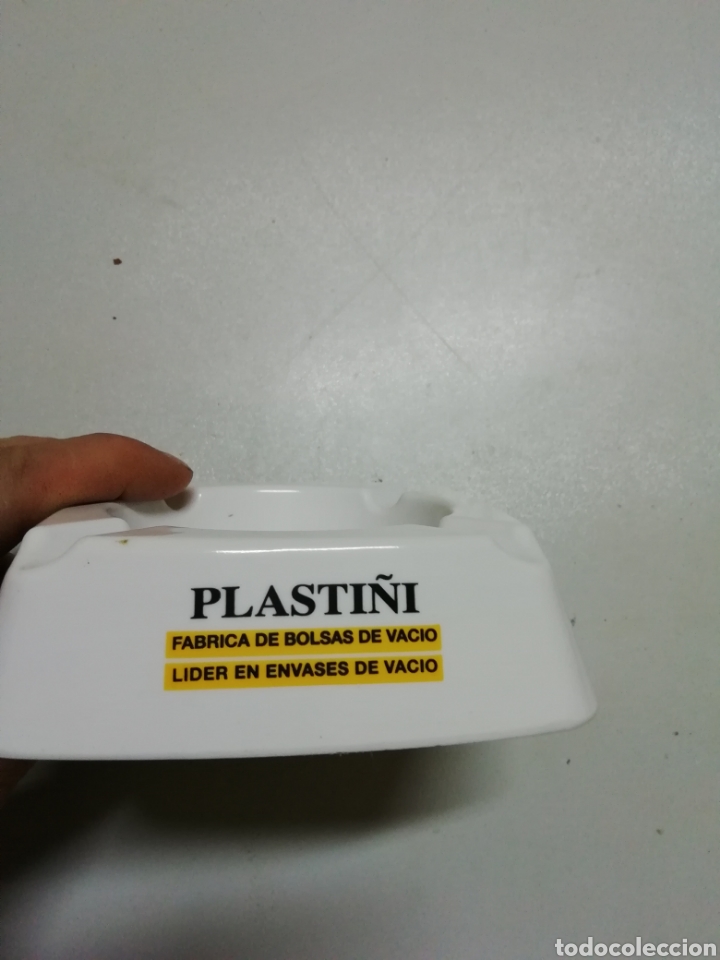 Ceniceros: Cenicero publicidad plasti&ntilde;i - Foto 1