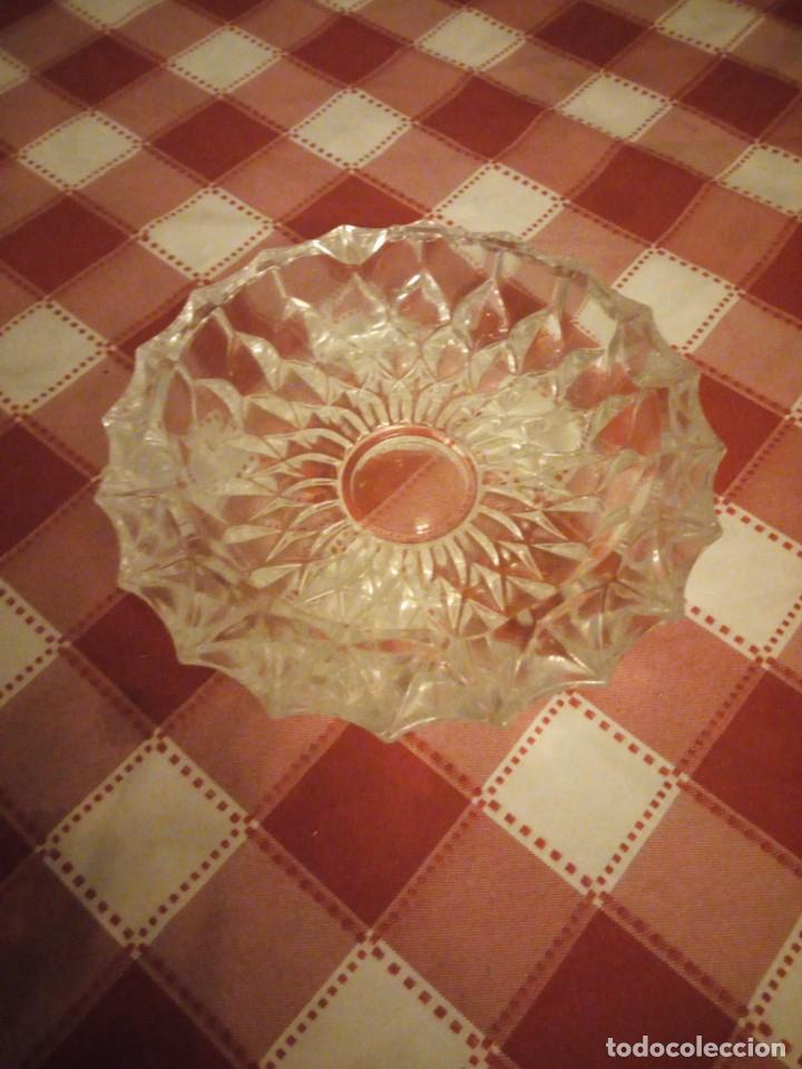 Ceniceros: Cenicero de cristal tallado. - Foto 2