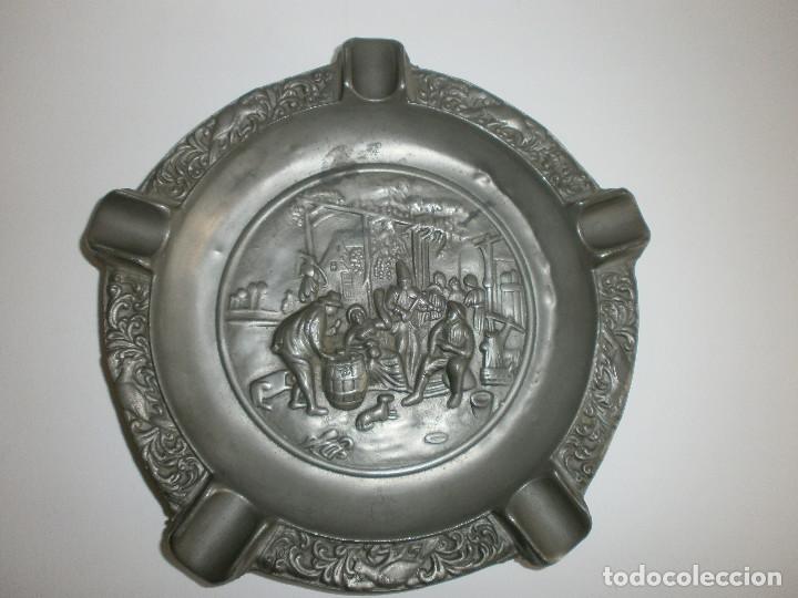 Ceniceros: cenicero antiguo de esta&ntilde;o - Foto 1