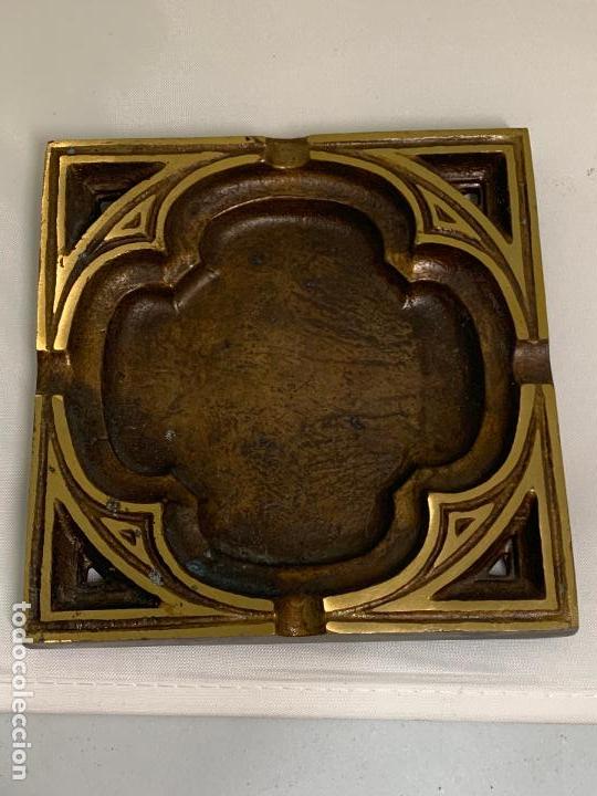 Cendriers: CENICERO VINTAGE EN BRONCE. 14 X 14.