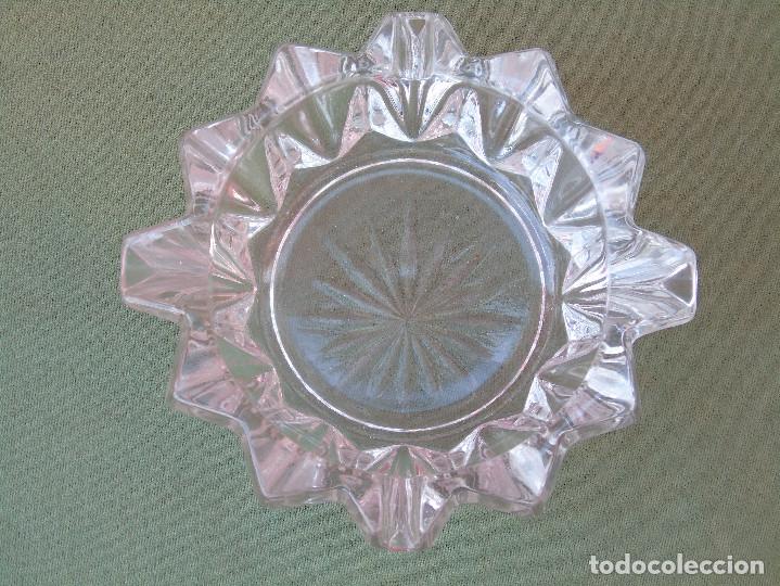 Ashtrays: ANTIGUO CENICERO DE CRISTAL TALLADO.
