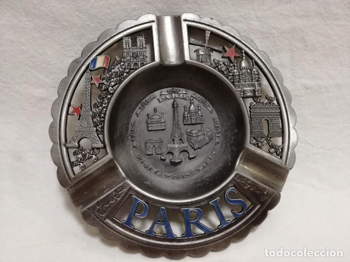 Cendriers: ANTIGUO CENICERO DE METAL - SOUVENIR DE PARIS