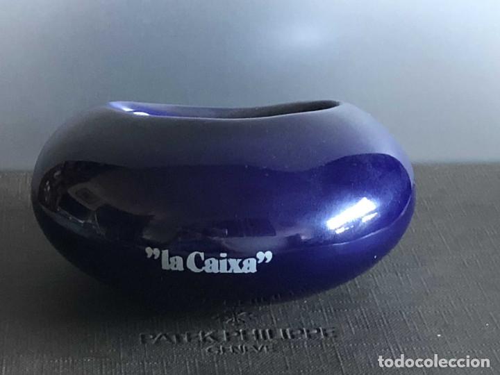Ceniceros: Cenicero LA CAIXA azul - Foto 1