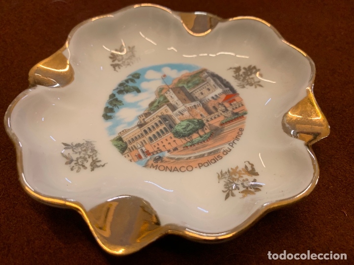 Ceniceros: Precioso cenicero, porcelana Montecarlo, 11cm diametro. Impecable