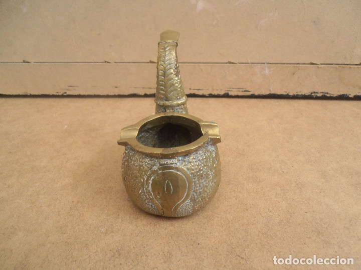 Ceniceros: ANTIGUO CENICERO DE BRONCE MACIZO EN FORMA DE PIPA. - Foto 4