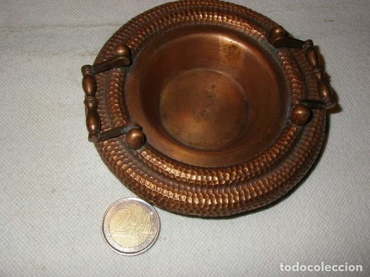 Ceniceros: Cenicero de cobre con forma de brasero 11,5 cm