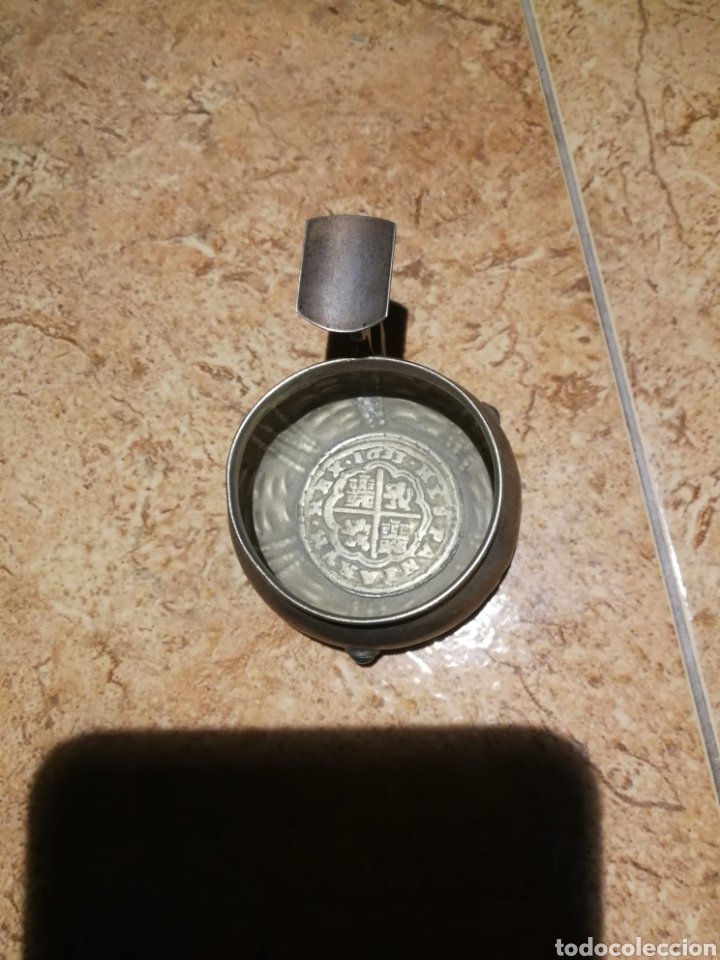 Aschenbecher: Precioso cenicero moneda de alpaca