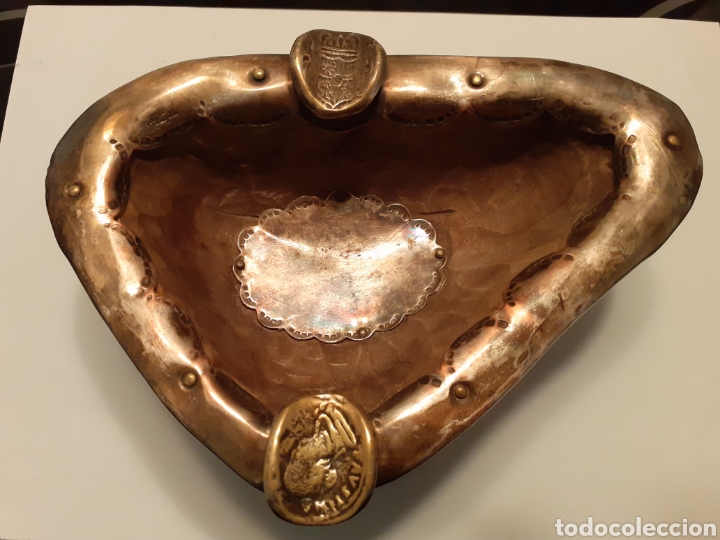 Cinzeiros: Cenicero de madera con adornos en bronce plateado, con el sello de Almazan a&ntilde;os 1960-70)
