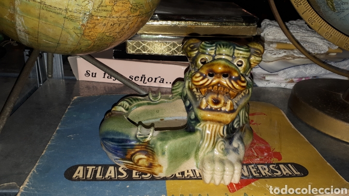Cendriers: Cenicero perro foo porcelana