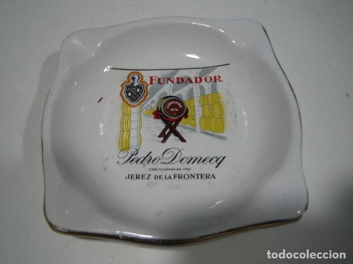 Aschenbecher: Antiguo cenicero con publicidad. Fundador. Pedro Domecq. Jerez de la Frontera. Cadiz. cartuja