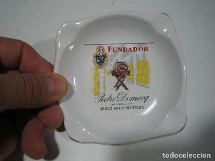 Cendriers: Antiguo cenicero con publicidad. Fundador. Pedro Domecq. Jerez de la Frontera. Cadiz. cartuja