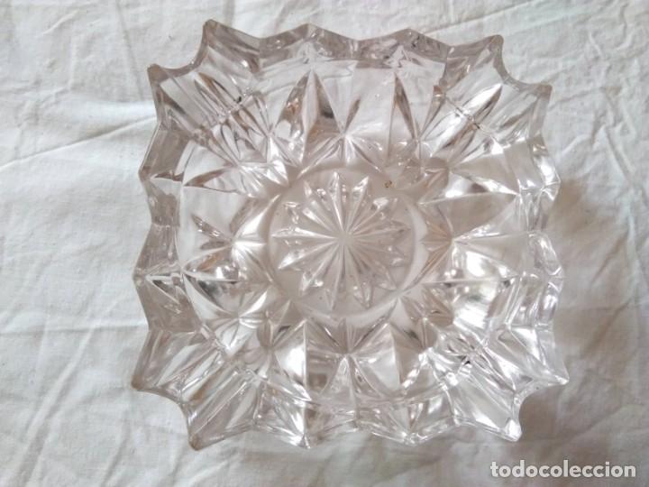Portacenere: CENICERO DE CRISTAL TALLADO