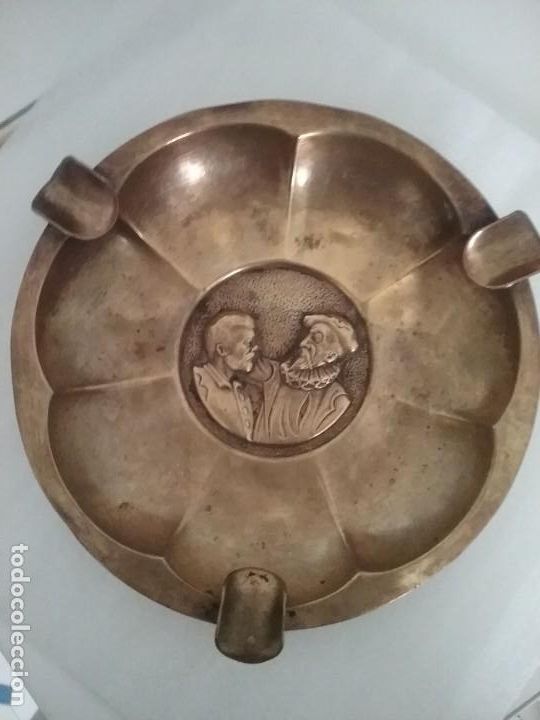 Ceniceros: Cenicero de bronce - Foto 2