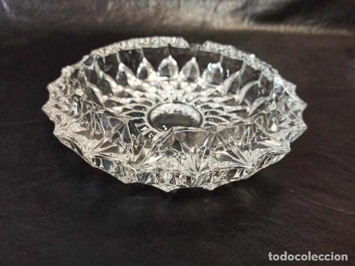 Ashtrays: Cenicero cristal tallado. C31