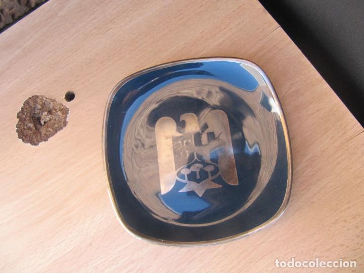 Cendriers: ANTIGUO CENICERO INSIGNIA AGUILA