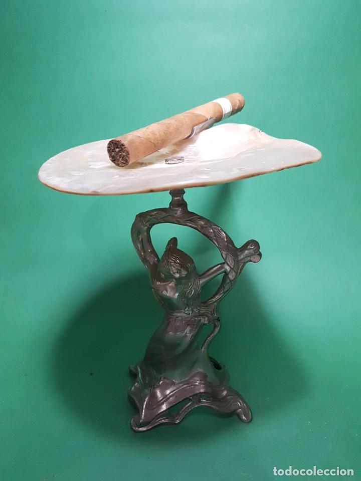 Ashtrays: PRECIOSO Y ANTIGUO CENICERO ALTO MODERNISTA PP.SG.XX. MADREPERLA Y CALAMINA NIQUELADA
