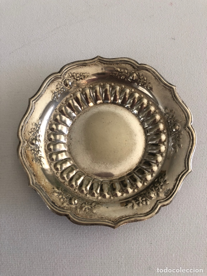 Cendriers: Petit platet amb bany de plata