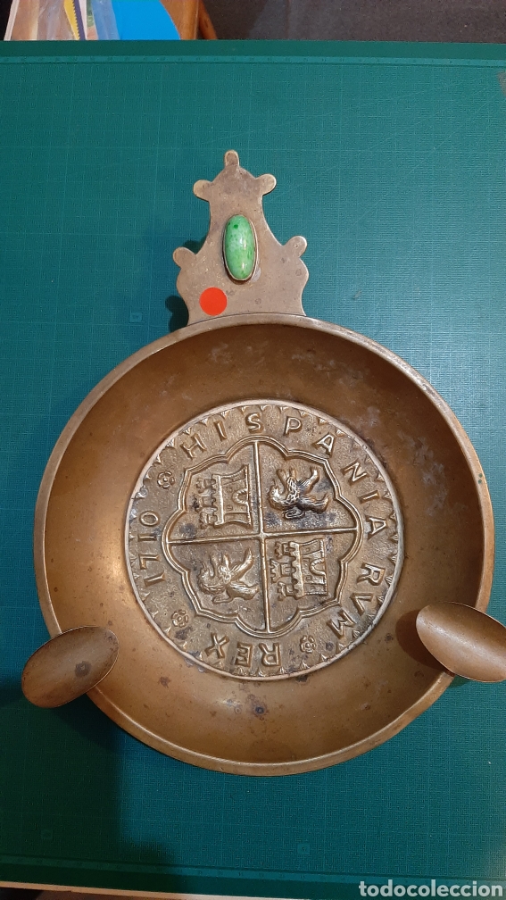 Ceniceros: CENICERO DE BRONCE VINTAGE HISPANIA RVM REX 1710 28X22 ANTIG&Uuml;EDADES O ALMAC&Eacute;N DO COLISEVM