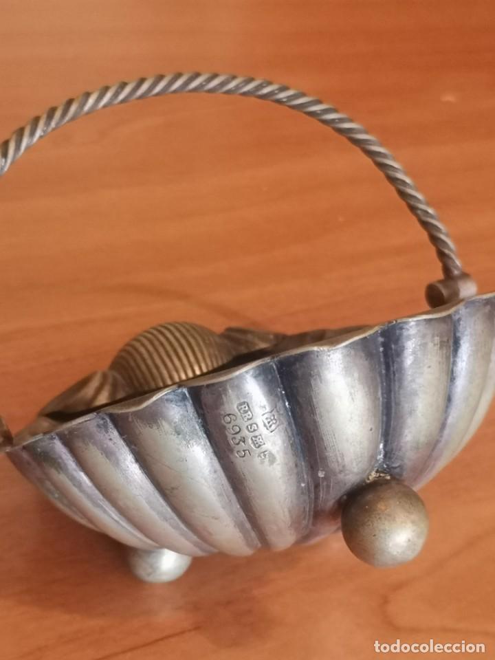 Ceniceros: Cenicero forma de concha con contraste - Foto 1