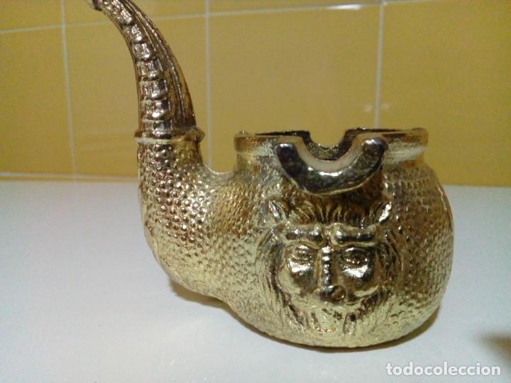 Ceniceros: cenicero de bronce en forma de pipa y cabeza tallada de leon - Foto 2