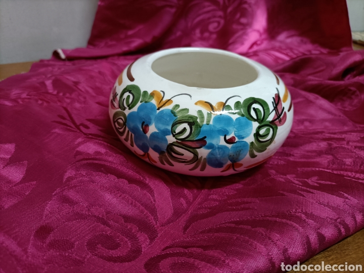 Ceniceros: Cenicero esmaltado. Pintado a mano. 7 x 14 cms