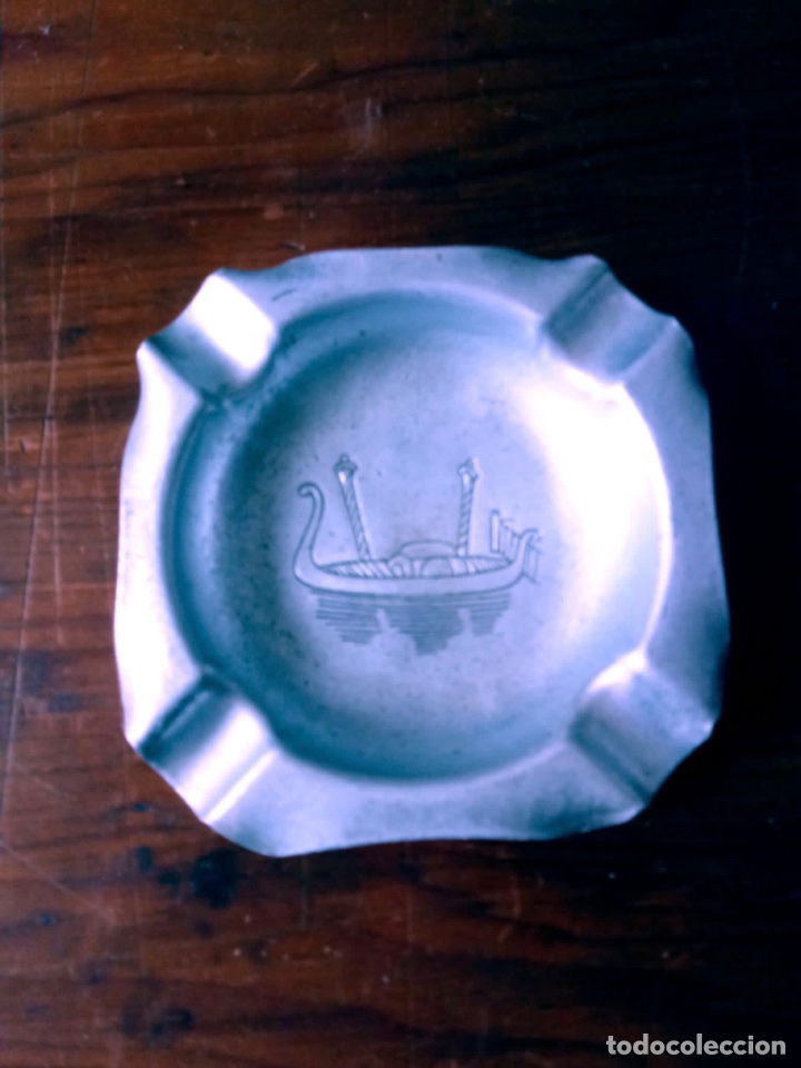Aschenbecher: CENICERO DE ALUMINIO