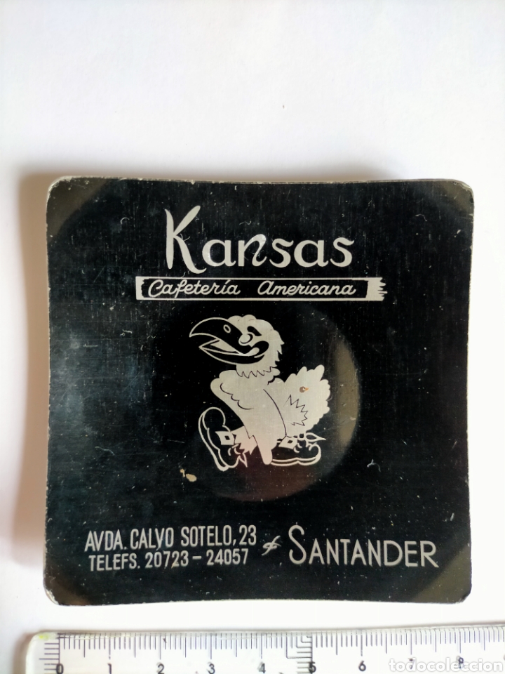 Cendriers: Cenicero met&aacute;lico con publicidad de Cafeter&iacute;a Americana KANSAS de Santander
