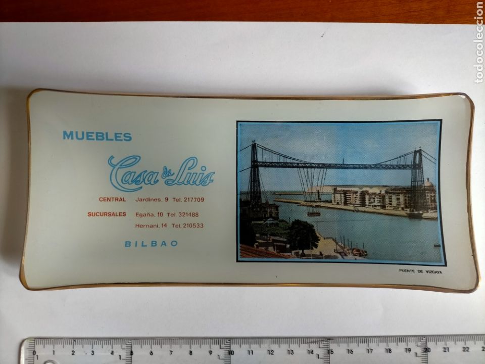 Cendriers: Cenicero de cristal publicidad de MUEBLES CASA DE LUIS Bilbao con imagen del puente colgante