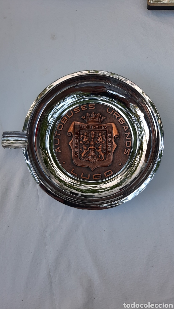 Cendriers: LUGO AUTOBUSES GRAN CINICERO ACERO VINTAGE ESCUDO LUGO BRONCE