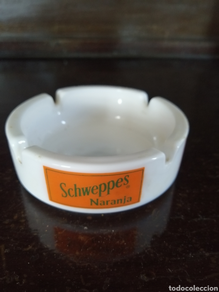 Cenicero schweppes naranja