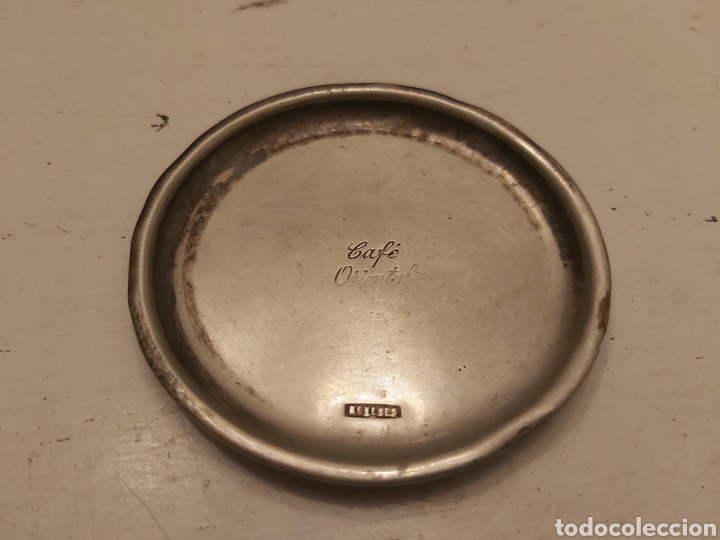 Ashtrays: I Peque&ntilde;oplatito. Caf&eacute; oriental. Meneses.