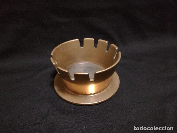 Ashtrays: ANTIGUO CENICERO PISAPAPELES DE BRONCE / LATON - PESO 1110g