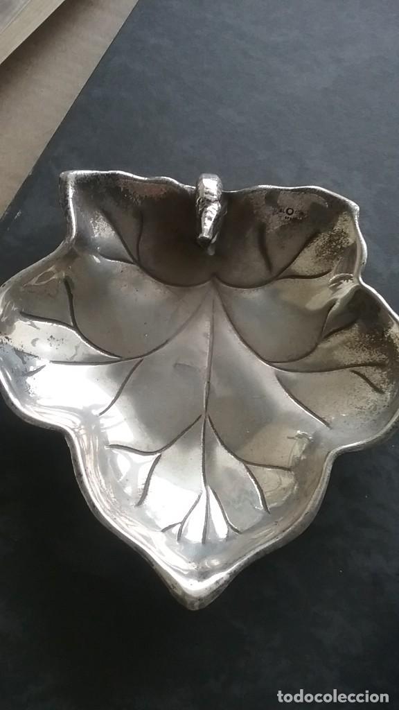 Ashtrays: Cenicero ba&ntilde;ado en plata con forma de hoja (603-2)