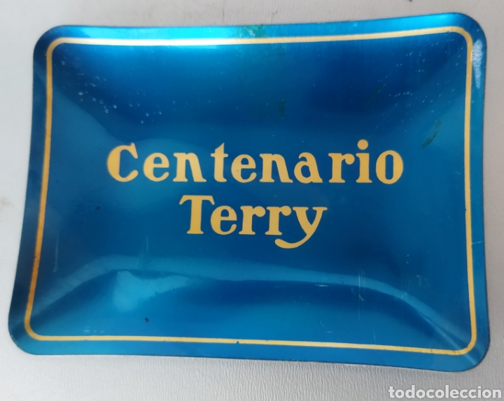 Aschenbecher: Antiguo cenicero de aluminio publicitario .Centenario Terry