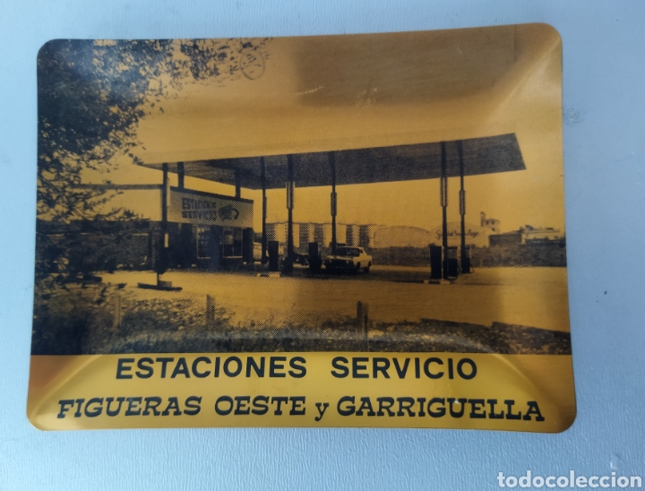 Ceniceros: Antiguo cenicero publicitario de aluminio.Estacion de servicio Figueres Oeste.