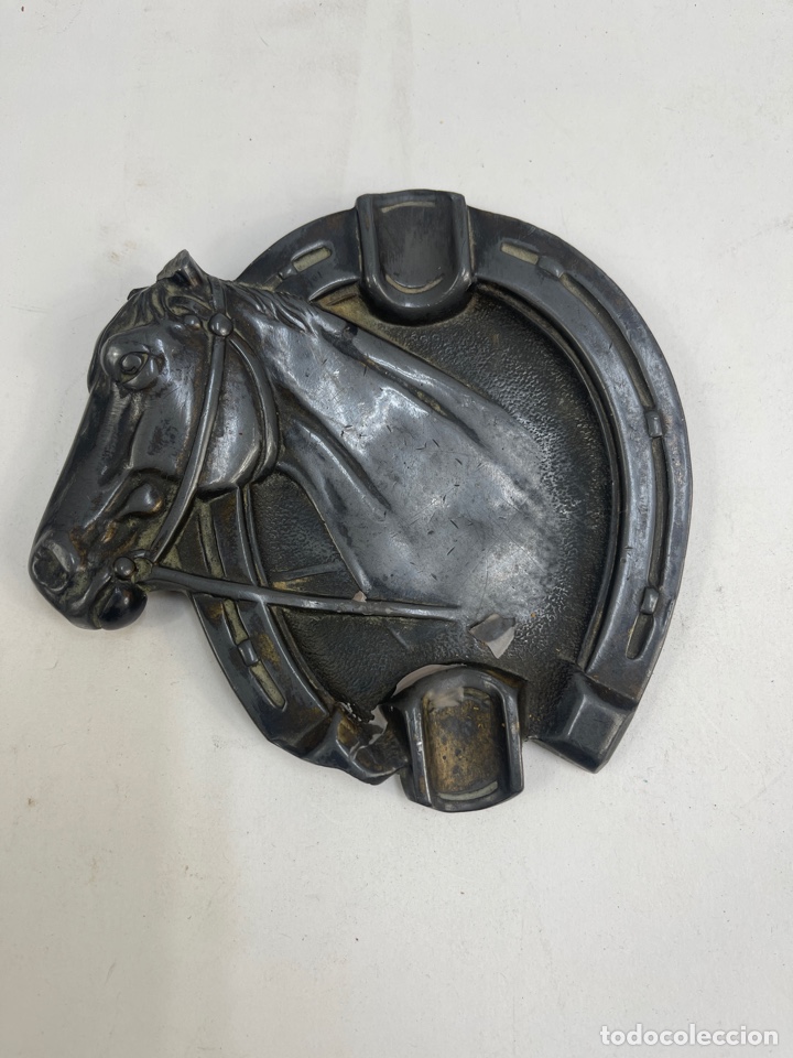 Ceniceros: CENICERO CABEZA DE CABALLO. A&Ntilde;OS 50. EN BUEN ESTADO,