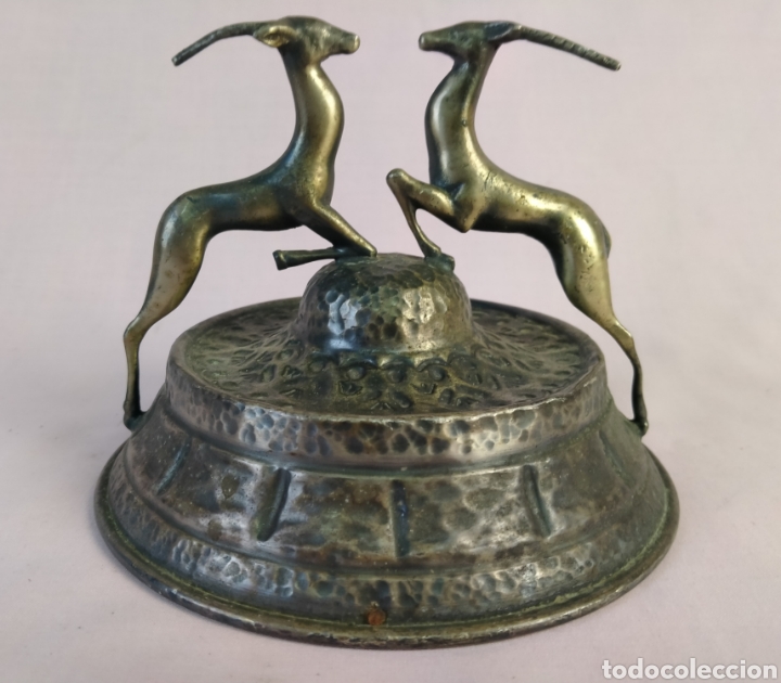 Cendriers: Raro cenicero de bronce hecho a mano
