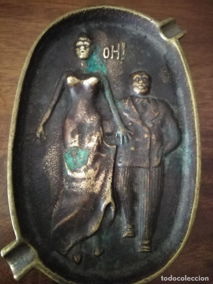 Ceniceros: Antiguo cenicero en bronce c&oacute;mico er&oacute;tico. - Foto 3
