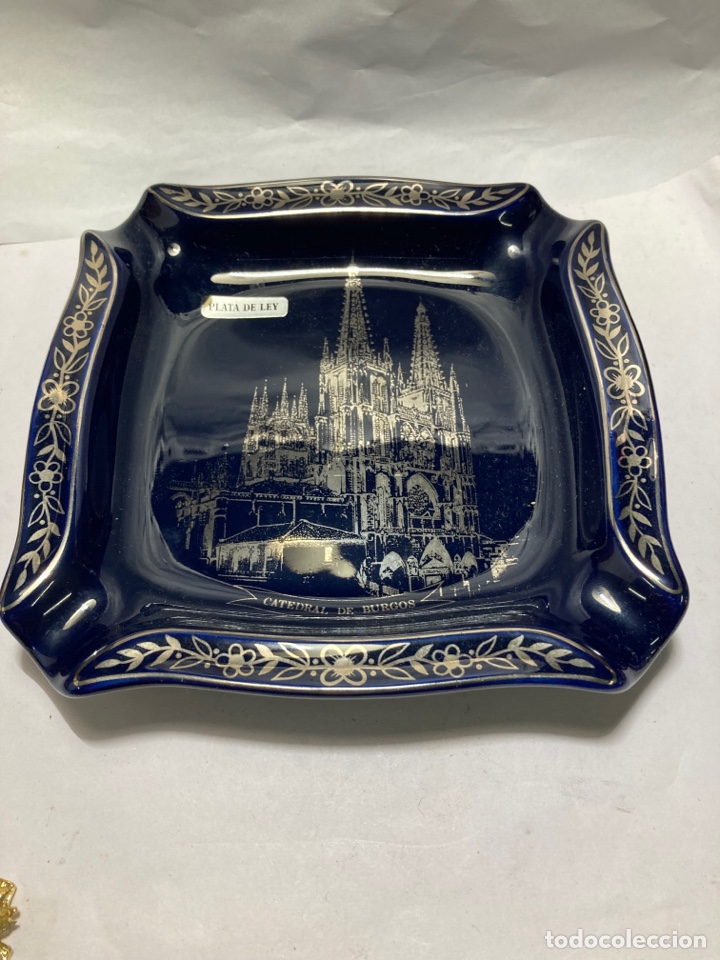 Cendriers: CANICERO DE PORCELANA PINTADO CON PLATA DE LEY. CATEDRAL DE BURGOS.NUEVO