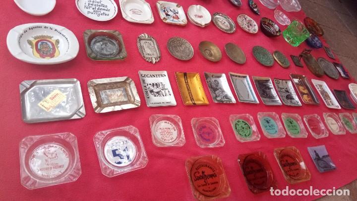 Aschenbecher: Colecci&oacute;n de m&aacute;s de 80 ceniceros de colecci&oacute;n Vintage