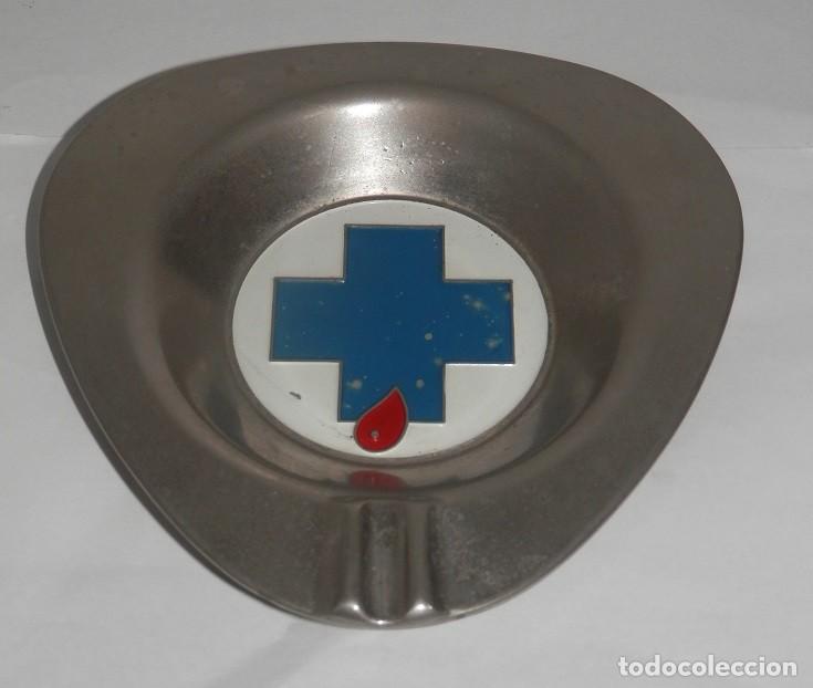Aschenbecher: UN CENICERO -DONANTES DE SANGRE
