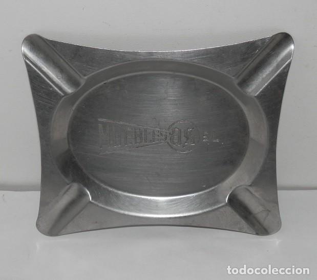 Aschenbecher: UN CENICERO-MUEBLES AS S/L