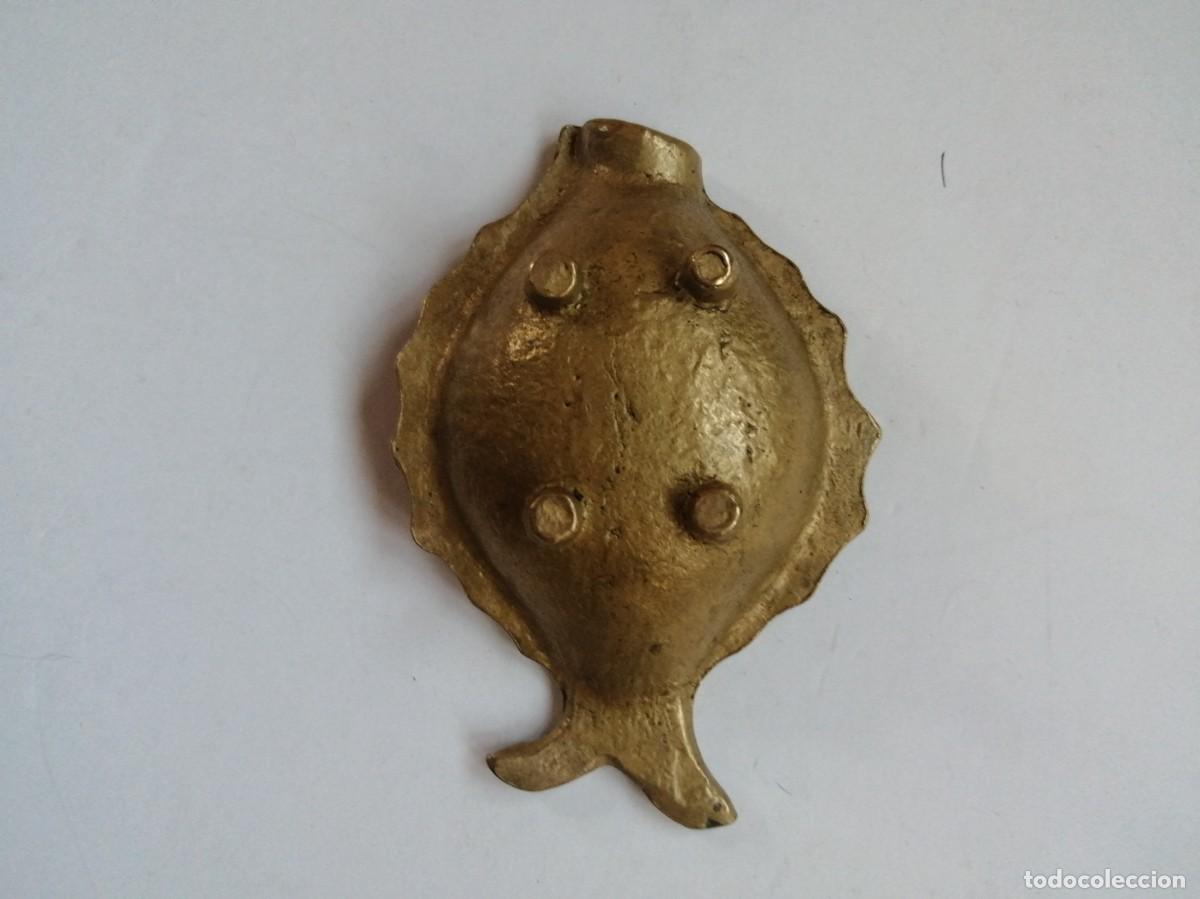 Ceniceros: CENICERO DE BRONCE FORMA DE PEZ - Foto 2