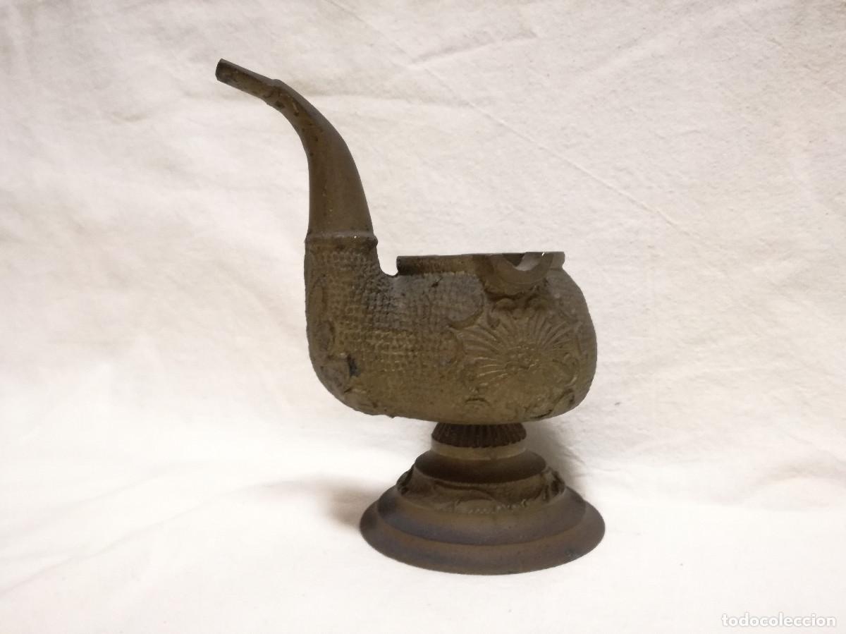Cendriers: ANTIGUO CENICERO PARA FUMAR DE BRONCE / LATON CON FORMA DE PIPA