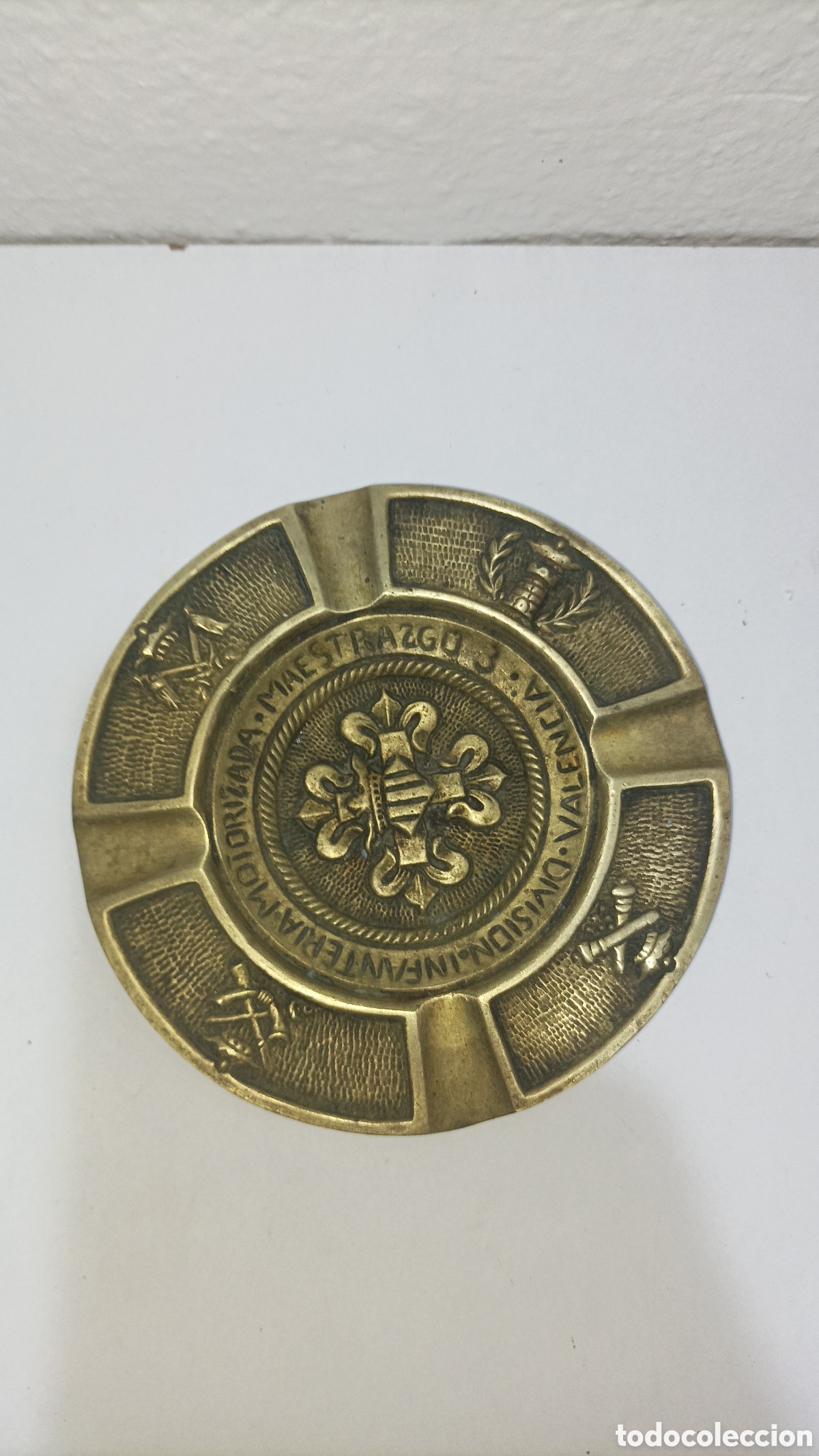 Ashtrays: Cenicero de Bronce homenaje militar
